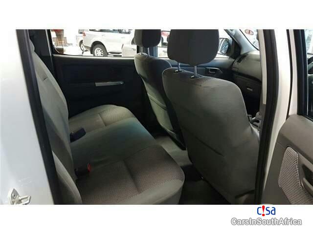 Toyota Hilux Manual 2016 in South Africa