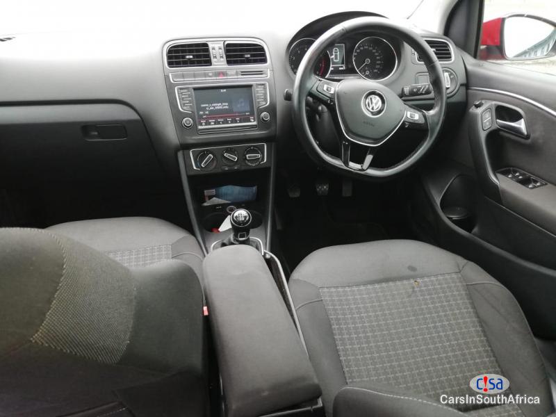 Volkswagen Polo 1.2 TSI Manual 2016 - image 4