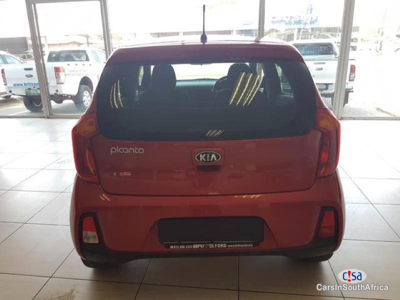 Kia Picanto 1.0 LS Manual 2016 - image 5