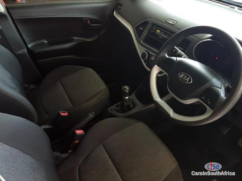 Kia Picanto 1.0 LS Manual 2016 - image 6