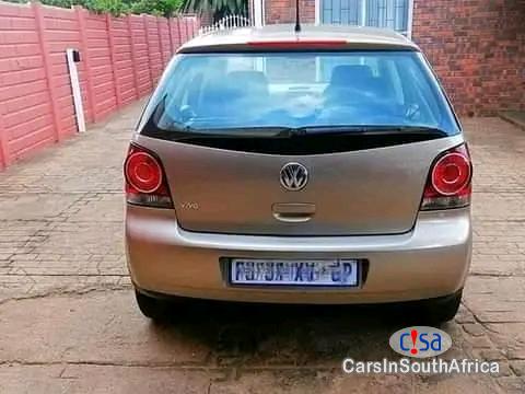 Volkswagen Polo Manual 2012 - image 6