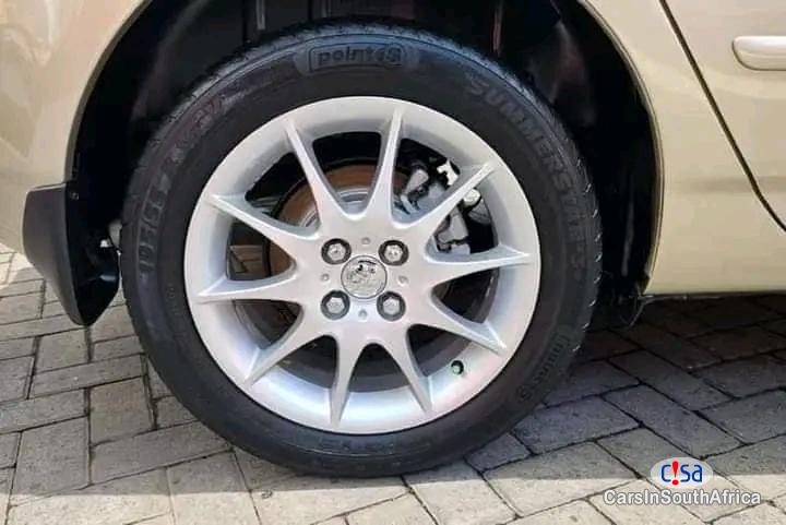 Picture of Toyota 4Runner 1.6 Manual 2006 in South Africa