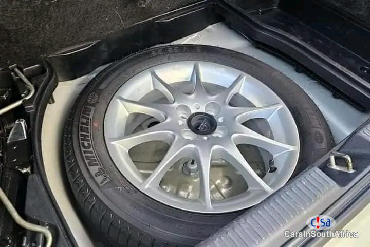 Toyota 4Runner 1.6 Manual 2006 in Gauteng - image