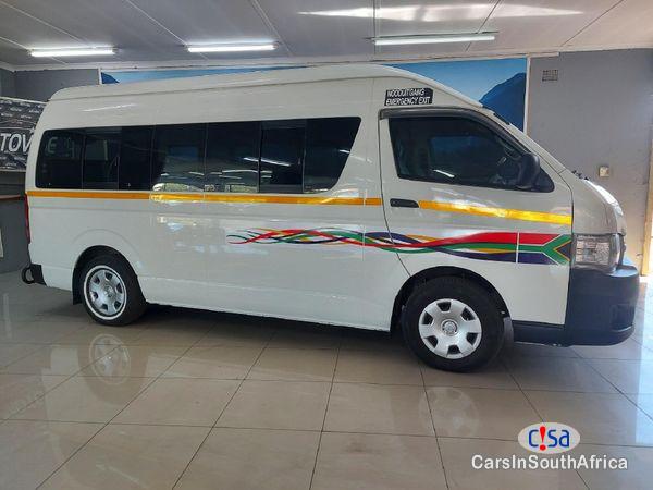 Toyota Quantum 2.5 Manual 2017 - image 4