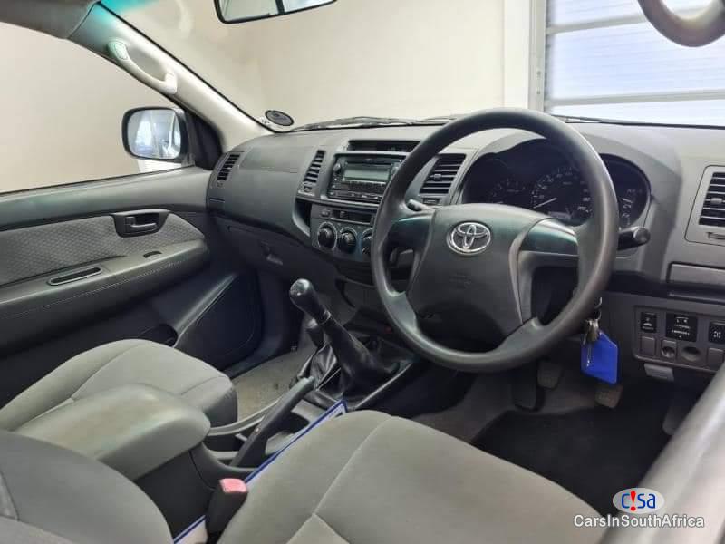 Picture of Toyota Hilux 2.5D-4D Sesifiki´re ...0679505805 Manual 2015 in Free State