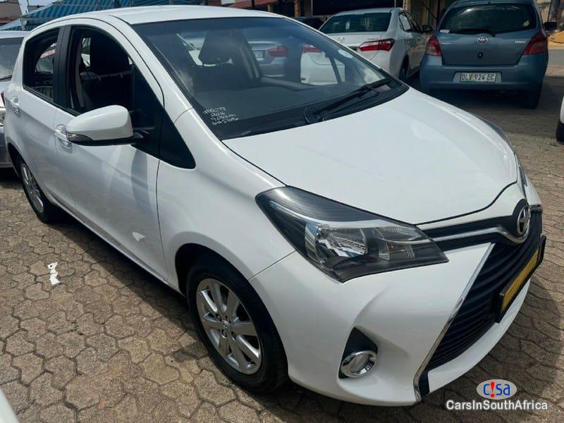 Toyota Yaris 1.0xs Manual 2016 - image 2