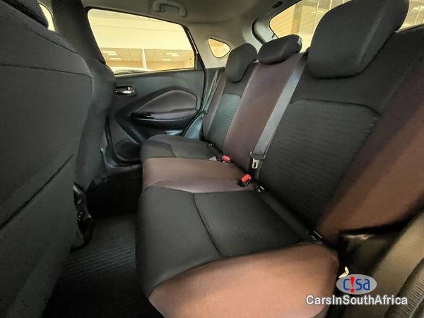 Toyota Starlet Cross 1.5 Xs Automatic 2025 - image 8