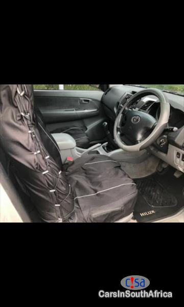 Toyota Hilux 2.7 Vvti Raider, Manual 2009 in Northern Cape - image