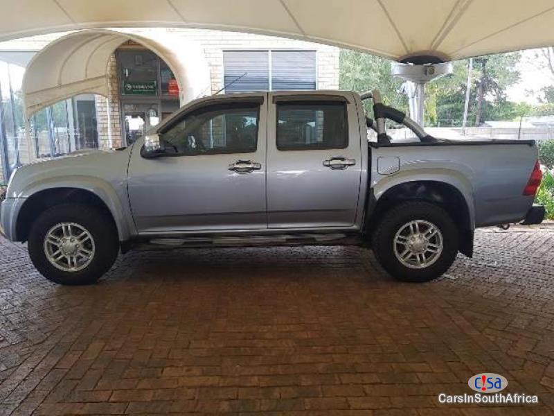 Isuzu KB300 Manual 2010