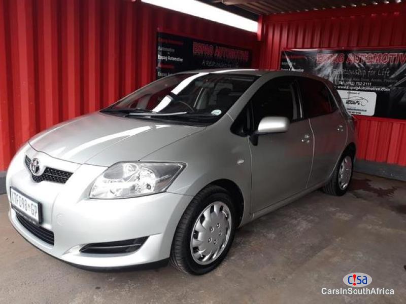 Pictures of Toyota Auris Manual 2012