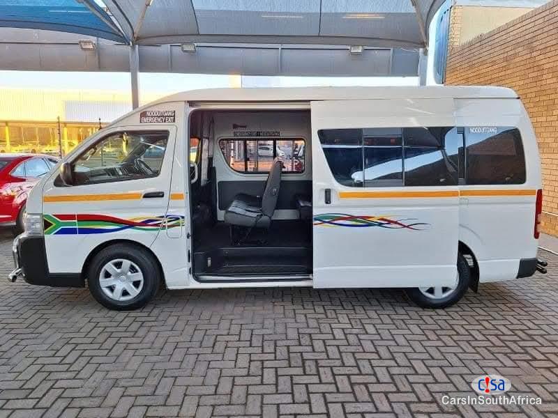 Toyota Quantum 2.5D4D 16 Seater Call:0691808200 Manual 2022 in North West