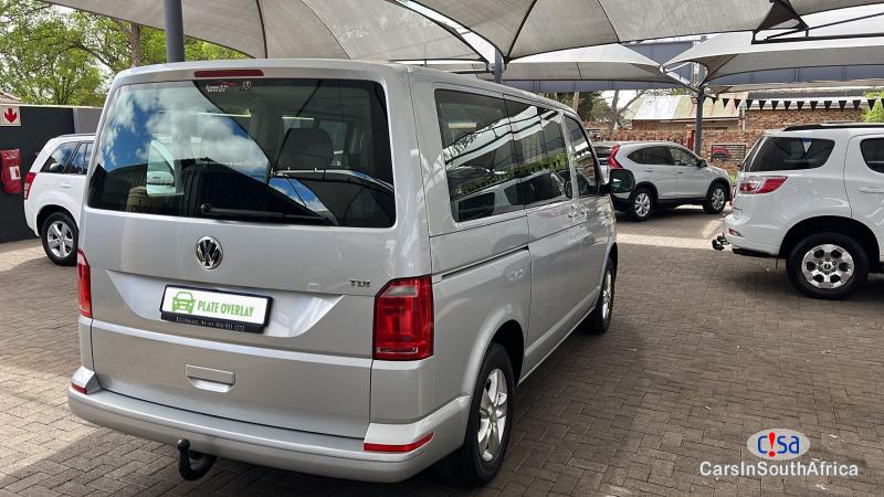 Volkswagen Kombi 2.0 Manual 2020 - image 2