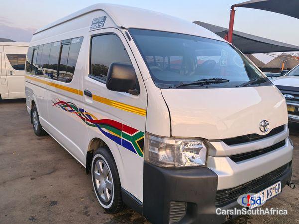 Pictures of Toyota Quantum 2.5 D-4D Sesfikile 16-Seat Manual 2020
