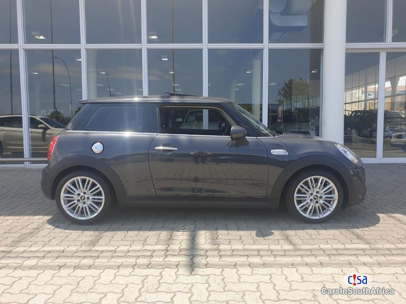 Mini Cooper Manual 2016 - image 3