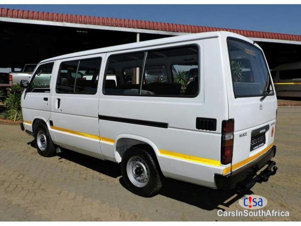 Pictures of Toyota HiAce Manual 2005