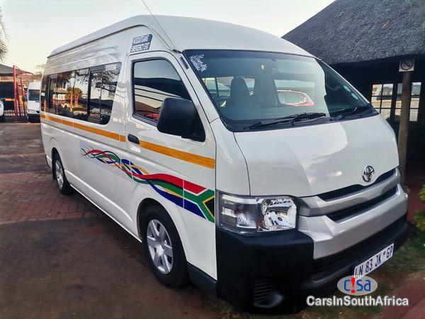 Picture of Toyota Quantum 2.5 D-4D Sesfikile 16-Seat Manual 2021