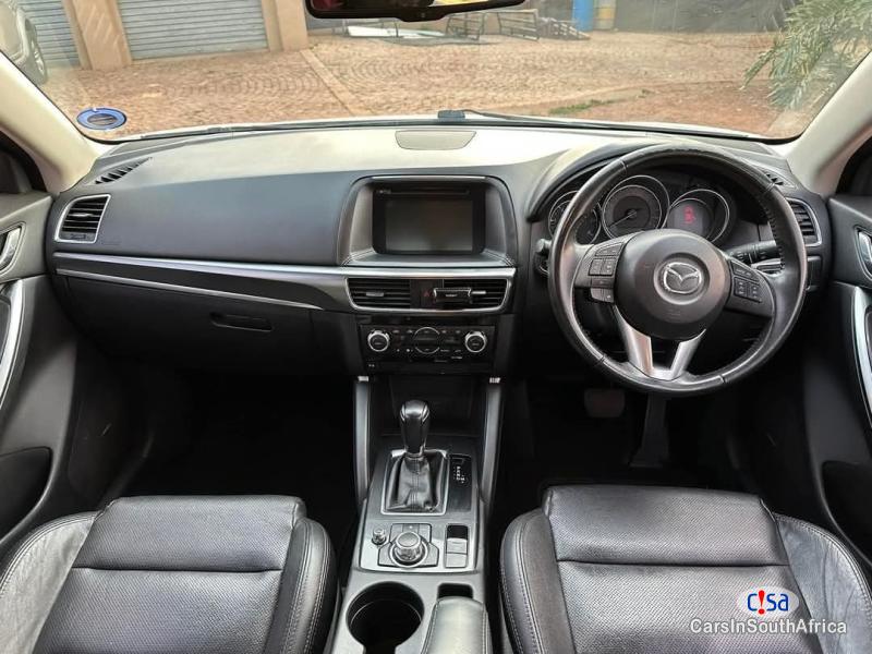 Mazda CX-5 2.0 Automatic 2017 - image 2