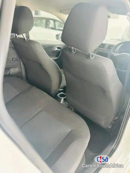 Volkswagen Polo 1.2 Manual 2017 - image 2
