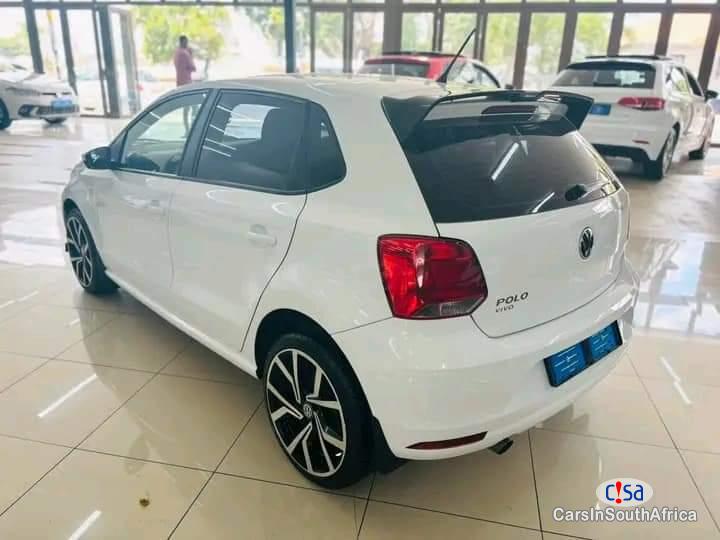 Volkswagen Polo 1.2 Manual 2017 - image 4