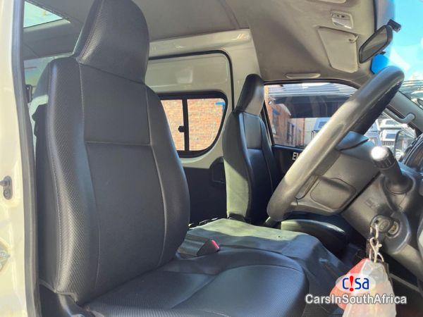 Toyota Quantum 2.5 D-4D Sesfikile 16-Seat Manual 2021 in South Africa