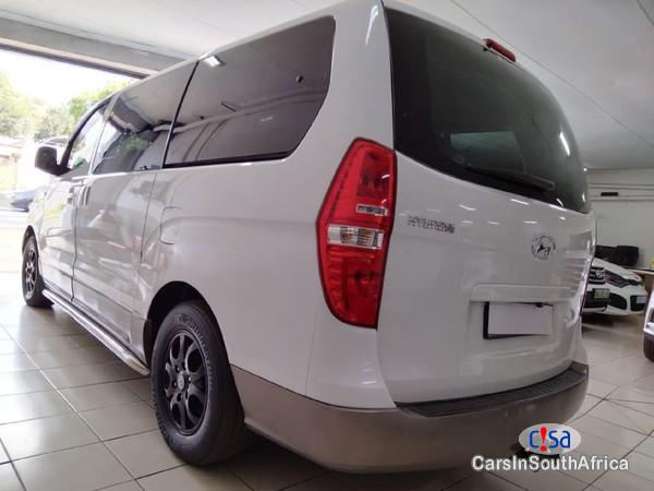 Hyundai H-1 2.5 CRDi Automatic 2015 - image 2