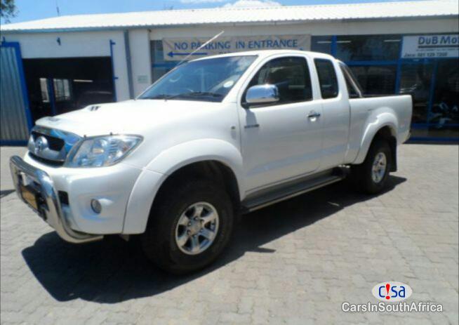 Toyota Hilux Manual 2011