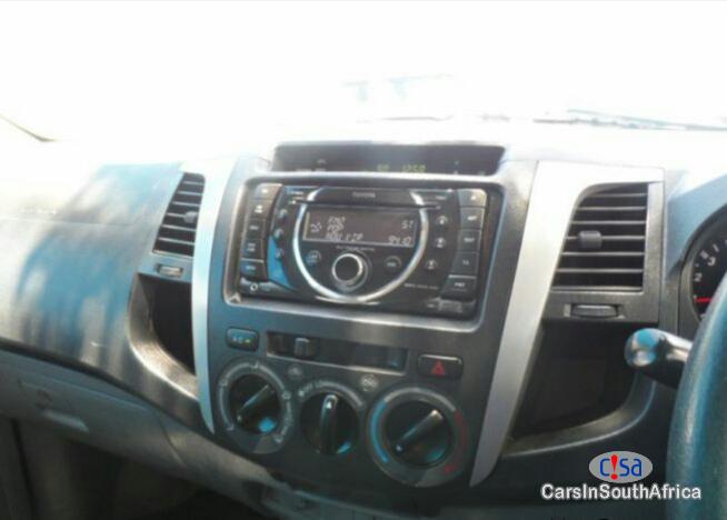 Picture of Toyota Hilux Manual 2011 in Limpopo