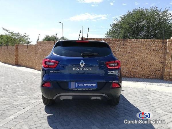 Renault Clio Manual 2017 - image 4