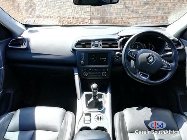 Renault Clio Manual 2017 - image 6