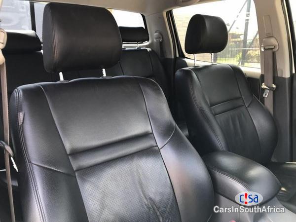 Toyota Hilux Automatic 2012 - image 6