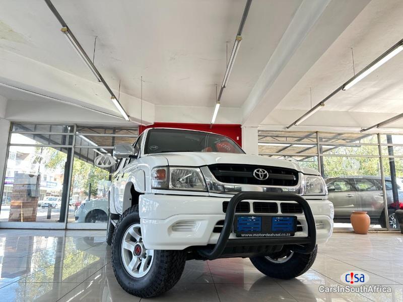 Toyota Hilux 3.0 Manual 2004 - image 4