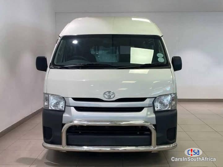 Toyota Quantum 2.5 Manual 2020 - image 3