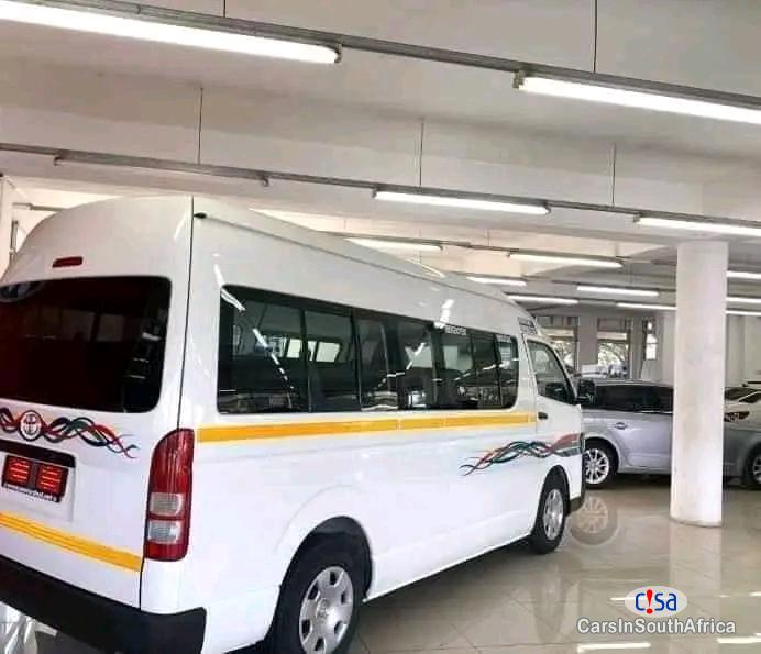 Toyota Quantum 2.5 Manual 2019 - image 3