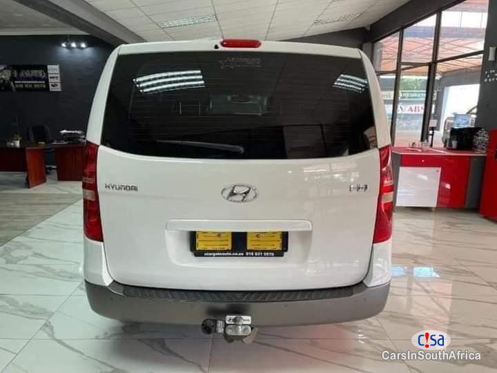 Hyundai H-1 2.5 Automatic 2019 - image 4