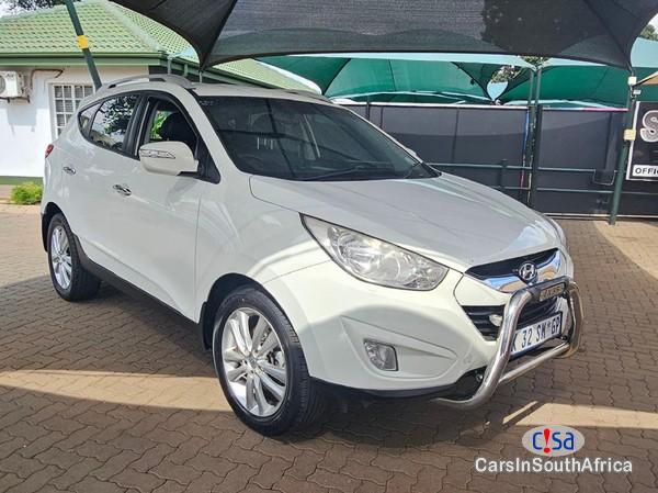 Pictures of Hyundai ix35 2.0 Automatic 2011