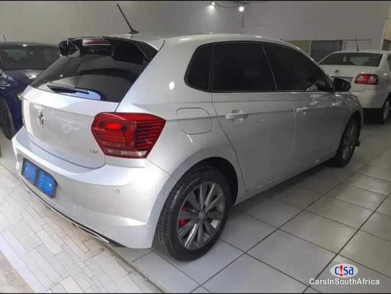 Volkswagen Polo 1.0 Tsi Automatic 2021 - image 2