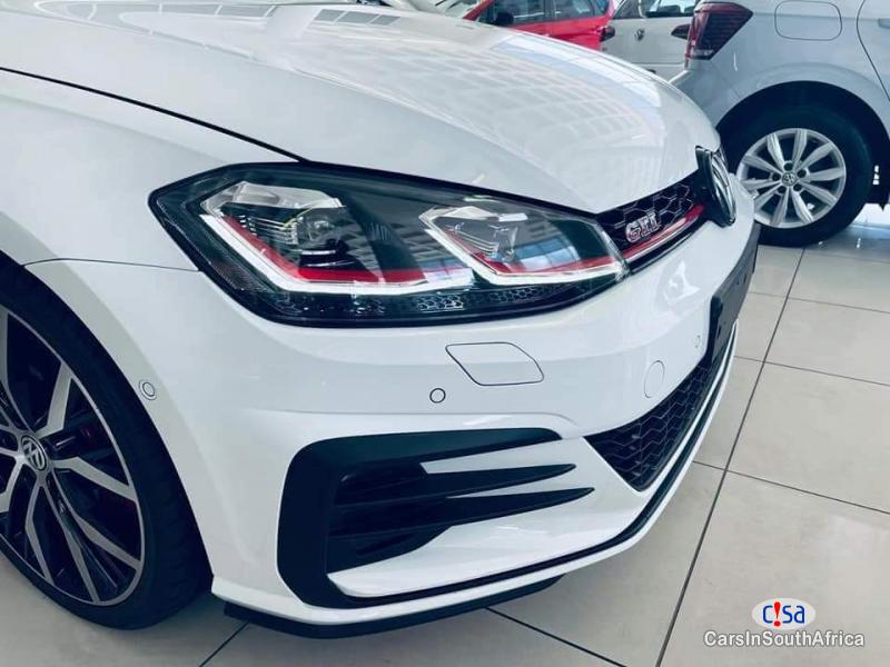 Volkswagen Golf 7-2.0 GTI Automatic 2019 - image 3