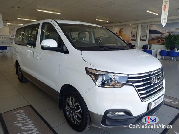 Pictures of Hyundai H-1 2.5 Automatic 2020