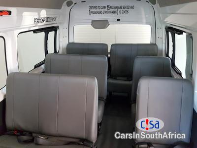 Nissan NV350 2.5L 16 Seater Manual 2018 - image 10