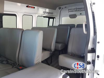Nissan NV350 2.5L 16 Seater Manual 2018 - image 9