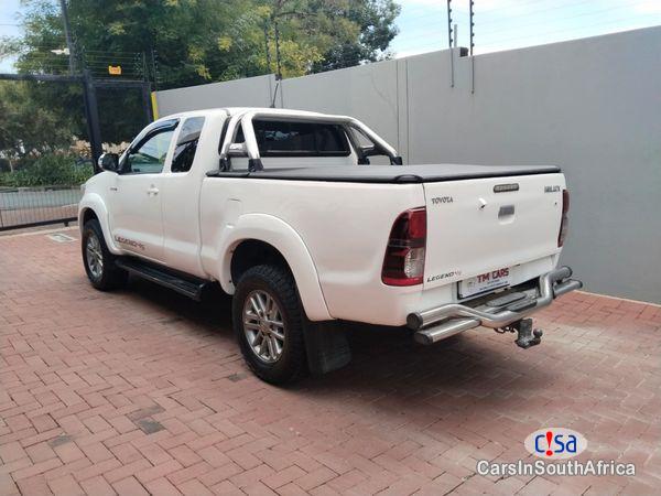 Toyota Hilux 3.0 D4D Manual 2015 - image 2