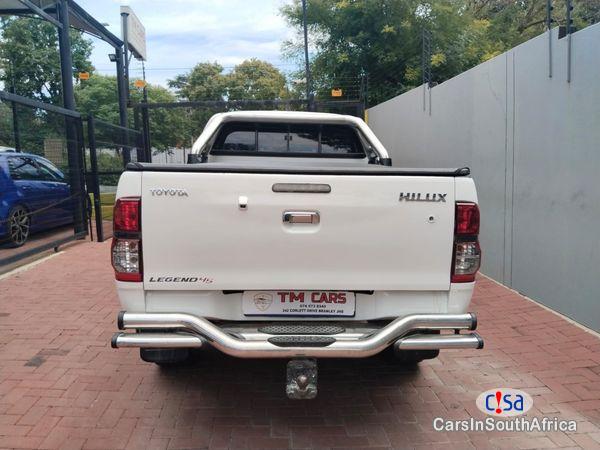 Toyota Hilux 3.0 D4D Manual 2015 - image 4
