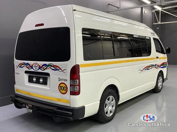 Toyota Quantum 2.5 D-4D Sesfikile 16-Seat Manual 2021 - image 2