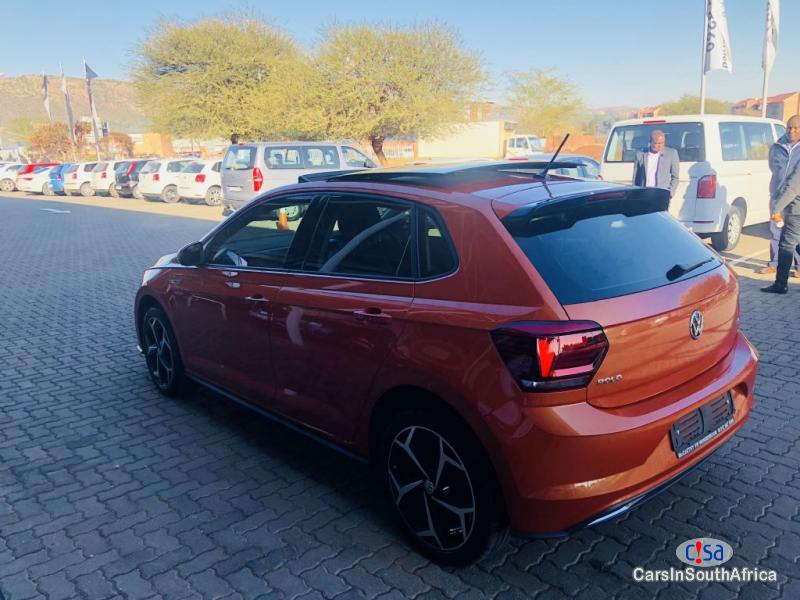 Volkswagen Polo Manual 2018 - image 3