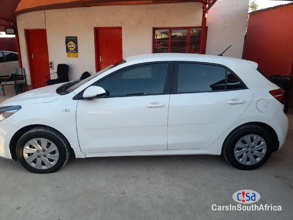 Kia Rio 0616417846 Automatic 2018 - image 4
