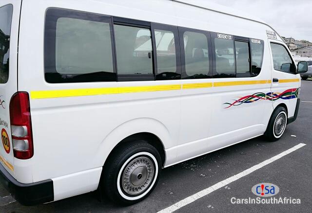 Toyota Quantum Manual 2016 - image 2