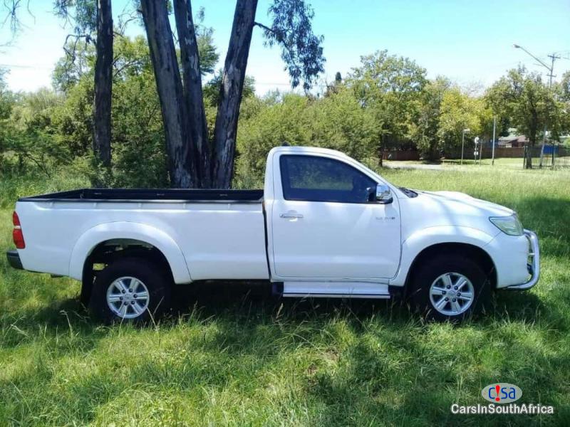 Pictures of Toyota Hilux Manual 2015