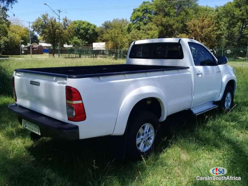 Toyota Hilux Manual 2015 in South Africa