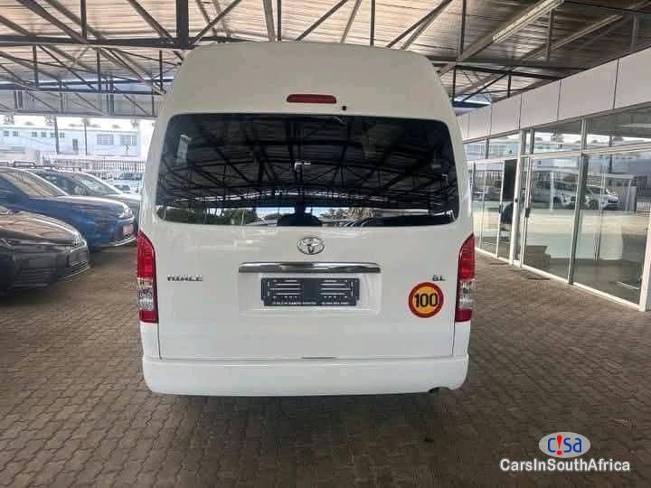 Toyota Quantum 2.5D GL 14 Seater Manual 2018 in South Africa