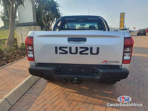 Isuzu Trooper 2.0 Automatic 2022